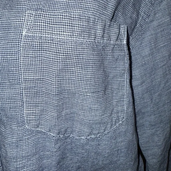 J. Crew Navy Small plaid Button Down Shirt. Medium Slim fit. Excellent Condition - Picture 3 of 9